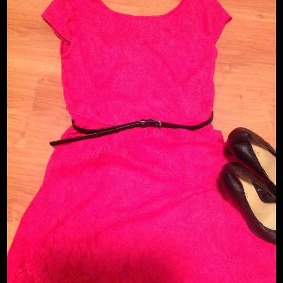 SOLD~~~pink short belted lace overlay dress L