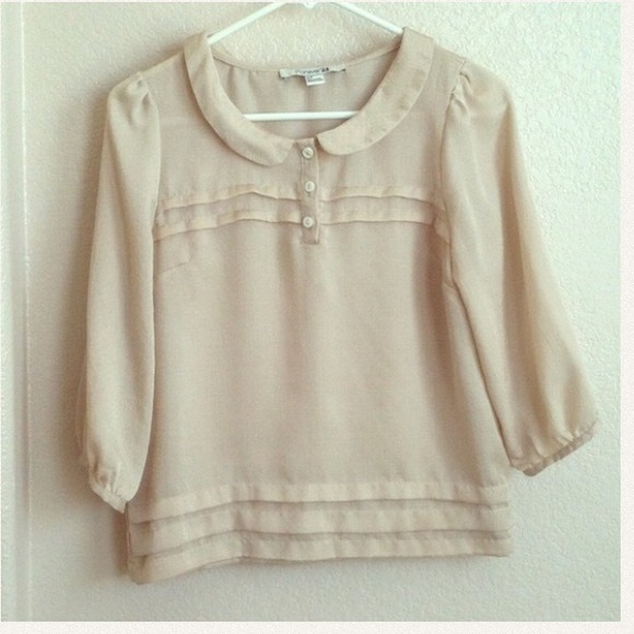 Cream collar shirt!