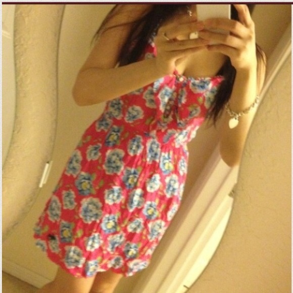 ⬇REDUCED🎀💯👍👏Authentic Abercrombie&Fitch dress❤