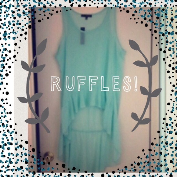 DONATED High low ruffle tank