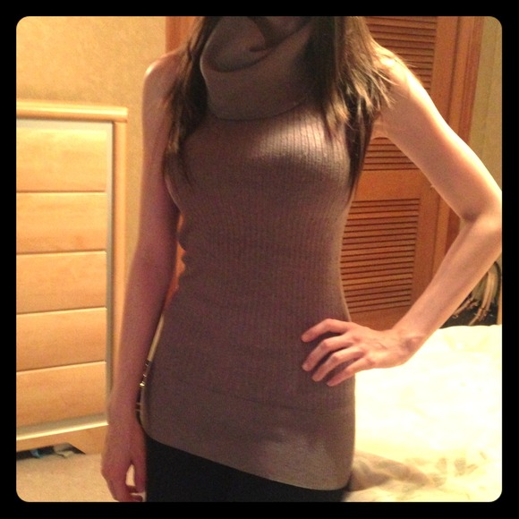 *** SOLD *** Grey Ribbed Cowlneck Sleeveless Swtr
