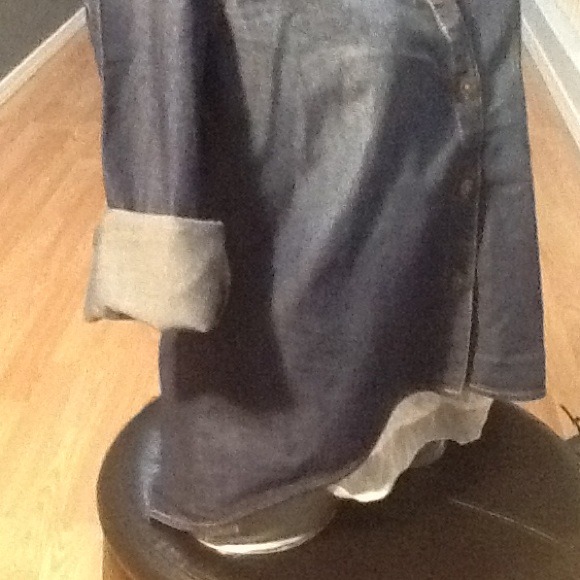 Brand new hi/low jean shirt - Picture 3 of 4