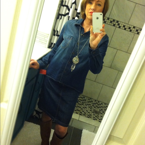 mossimo Tops - Brand new hi/low jean shirt