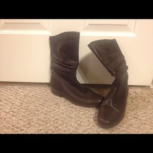 Brown boots