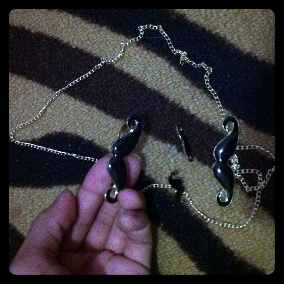 Brand new mustache jewelry set