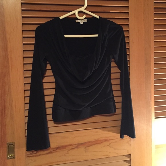 Layered MoaMoa Bell Sleeve Top w Cowl Neck (S) - Picture 4 of 4