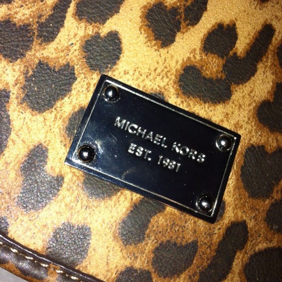 MK side purse
