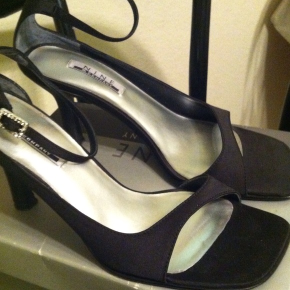 Black Strappy Heals!