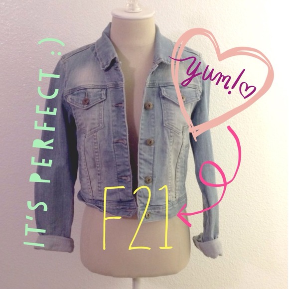 💢RESERVED💢 ✨REDUCED✨ F21 Jeans Jacket