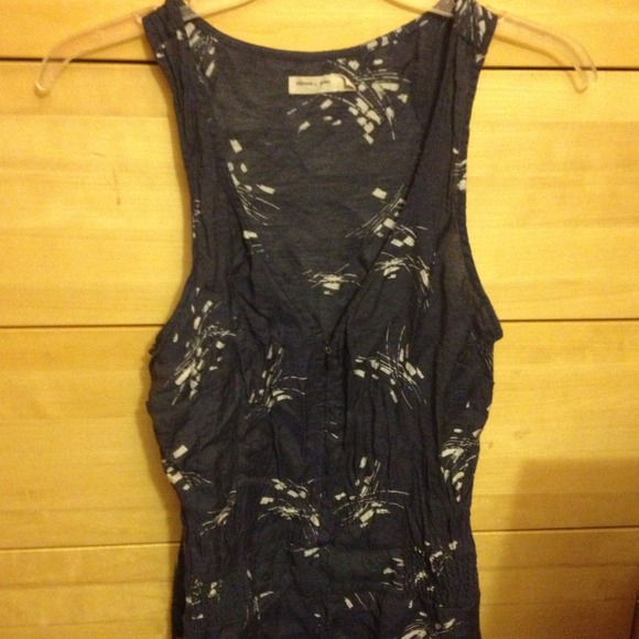 🚫🚫[SOLD]🚫🚫💕Silence + Noise Romper💕 - Picture 3 of 4