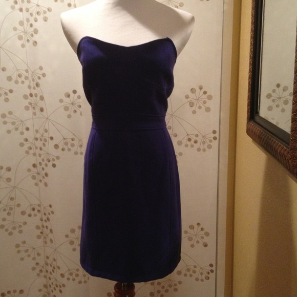 👗 Cut-out Strapless Dress - Picture 2 of 4