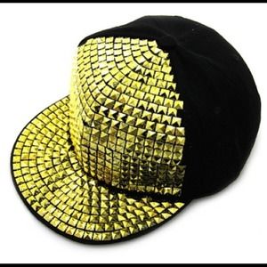 Black Pyramid Studded Cap