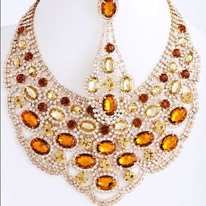 Flawless piece Brand new necklace and earrings set