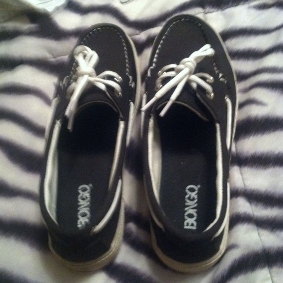 Bongo shoes Size 6 black