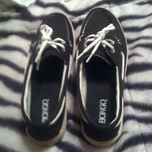 Bongo shoes Size 6 black
