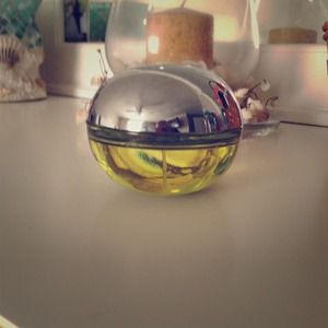 RESERVED DKNY Perfume