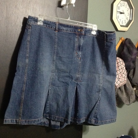 Denim jean skirt... - Picture 1 of 2
