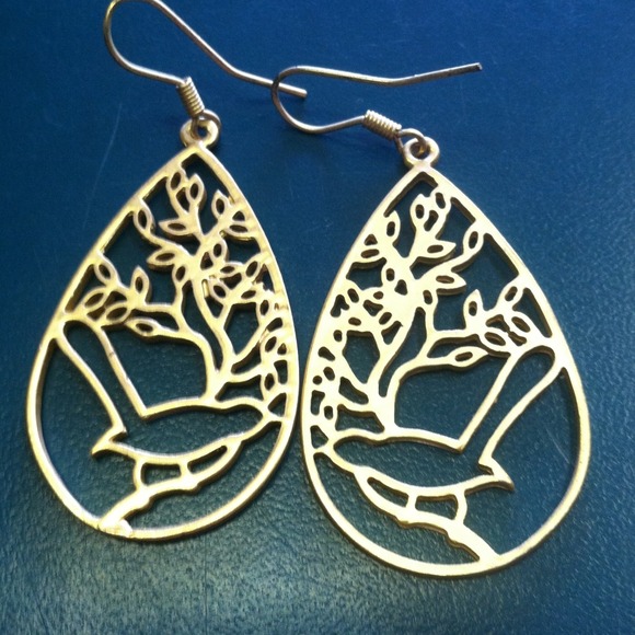 Gold earrings reduced