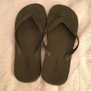 Old Navy flip flops