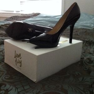 Nine West love fury 7.5 M - price reduced! 💫