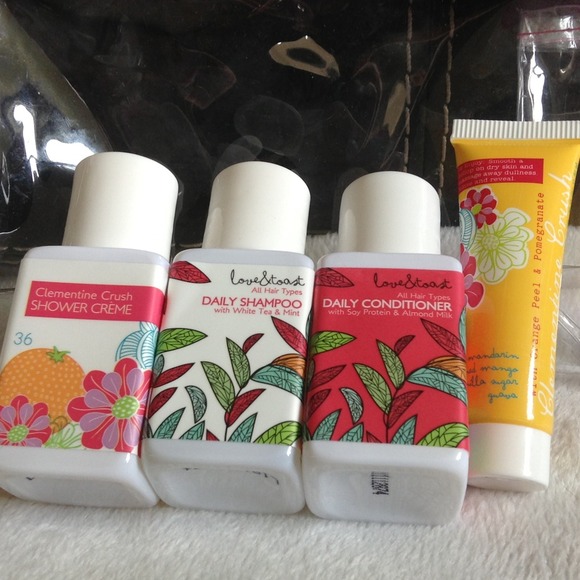 SOLD BUNDLES FIR TRICIAO. Love & Toast beauty pack - Picture 4 of 5