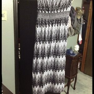 Black & white strapless maxi dress
