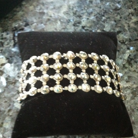 💥💥SOLD💥💥Stretchy bracelet