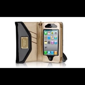 Michael kors iPhone clutch🚫SOLD🚫