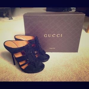 SOLD - NEW Authentic Gucci suede sandal, size 6.