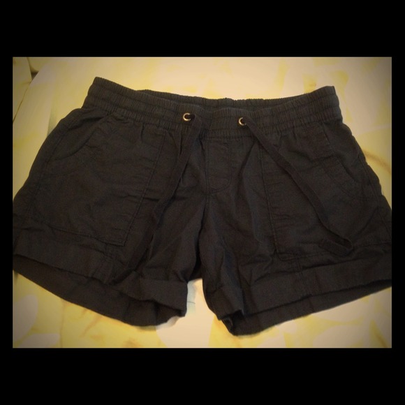 Old navy black shorts