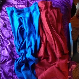2 Snuggie. One red and one blue.