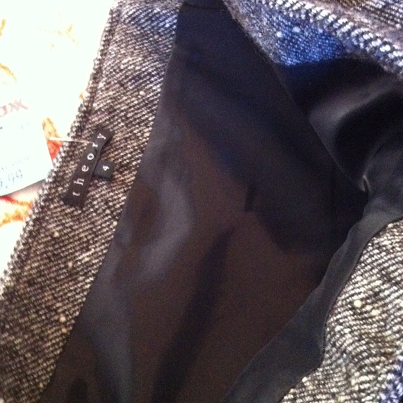 Bundle Vera Wang blazer n Theory wood skirt - Picture 4 of 4