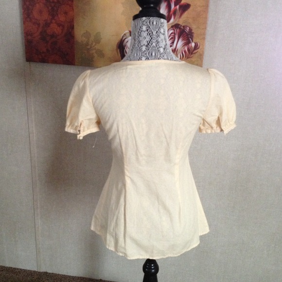 ❌SOLD❌Anthropologie Top - Picture 2 of 4