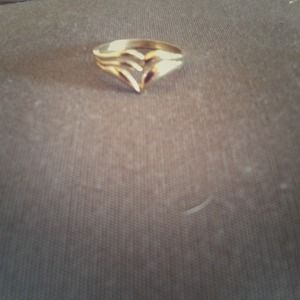 10k heart shape ring.