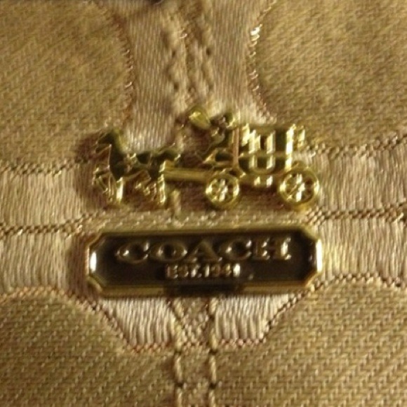 Coach handbag - Picture 2 of 2