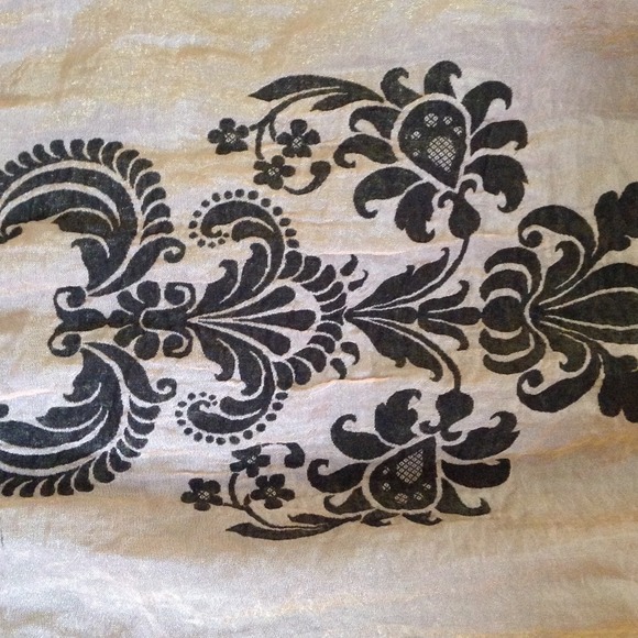 🌀SOLD🌀 Shimmery Maxi DresS - Picture 2 of 3