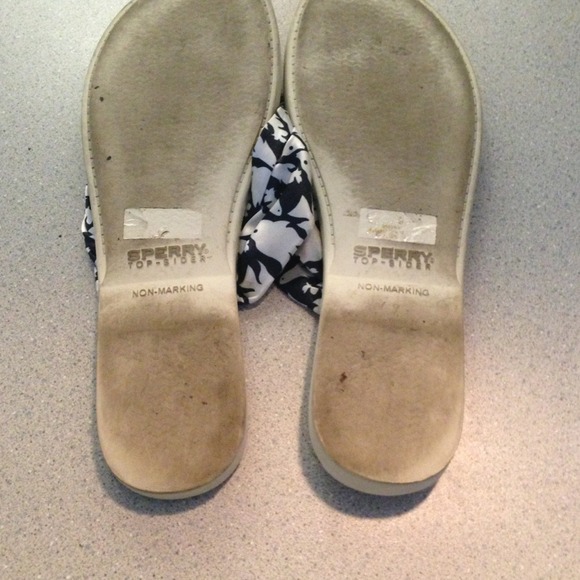 Sperry Top Siders Sandals - Picture 3 of 4