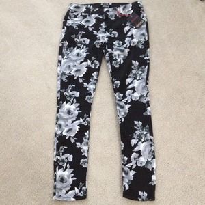 Floral print pants.