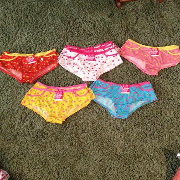 Boy shorts panties
