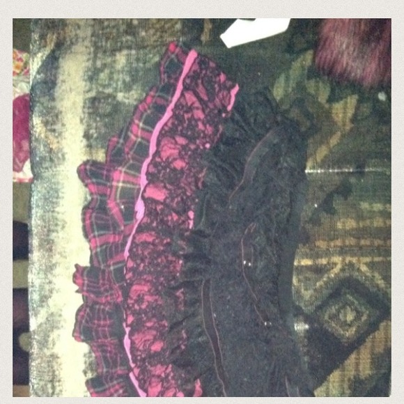 🚫Traded dizzydoodlebug🚫 heels and skirt
