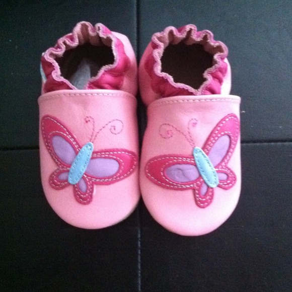 Robeez baby girl shoes🚫🚫SOLD🚫🚫 - Picture 3 of 4