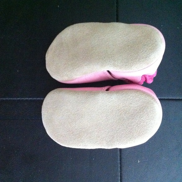 Robeez baby girl shoes🚫🚫SOLD🚫🚫 - Picture 4 of 4