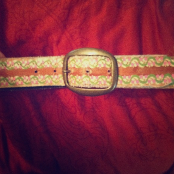 FREE with purchase! Floral belt!