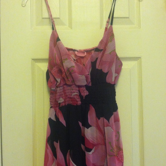 ♈️Long summer dress in black and pink💟