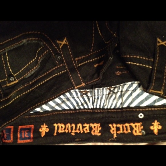 LIKE NEW Size 31 Black Rock Revival Skinny Jeans - Picture 2 of 4
