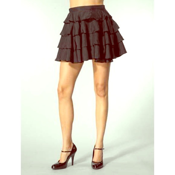 Black tiered ruffle skirt