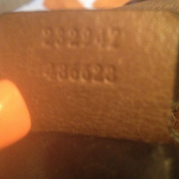 😊SOLD😊100% AUTHENTIC GUCCI BAG - Picture 4 of 4