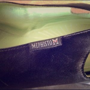 Air relax MEPHISTO walking shoes. Size 11
