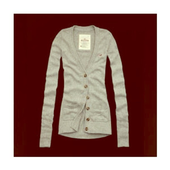 3/4 length grey Hollister cardi
