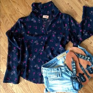 Reserved💗💗Express button up